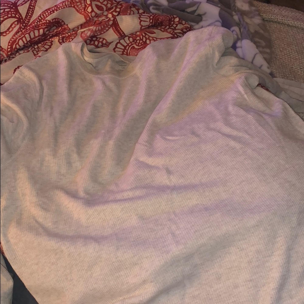 Off white long sleeve shirt